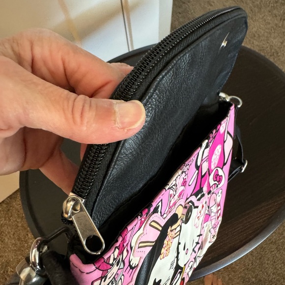 Tokidoki Hello Kitty hand bag - Picture 7 of 10
